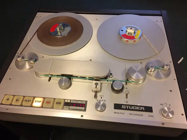 Mastering: the Studer A80 studio tape recorder on which the remaster was prepared. Studio Martínek, Prague.